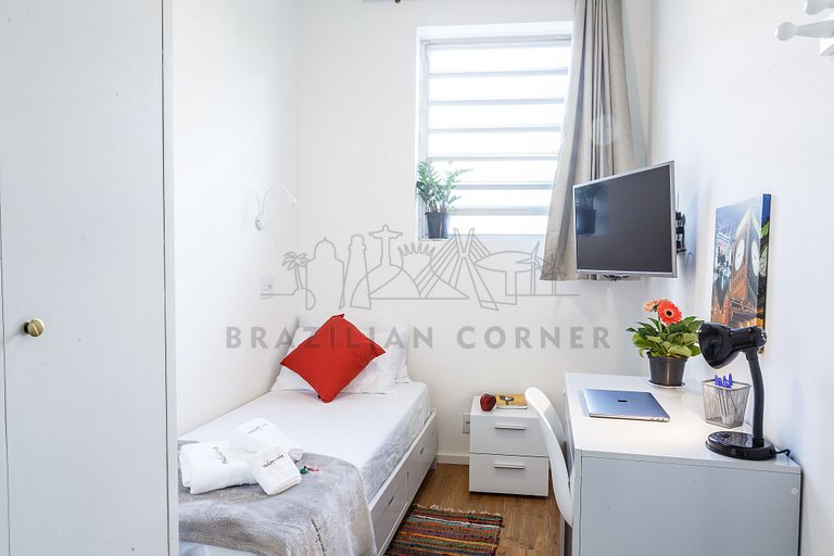 Apartamento com quintal na Praça Pôr do Sol
