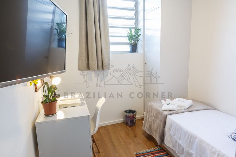 Apartamento com quintal na Praça Pôr do Sol