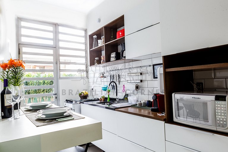Apartamento com quintal na Praça Pôr do Sol