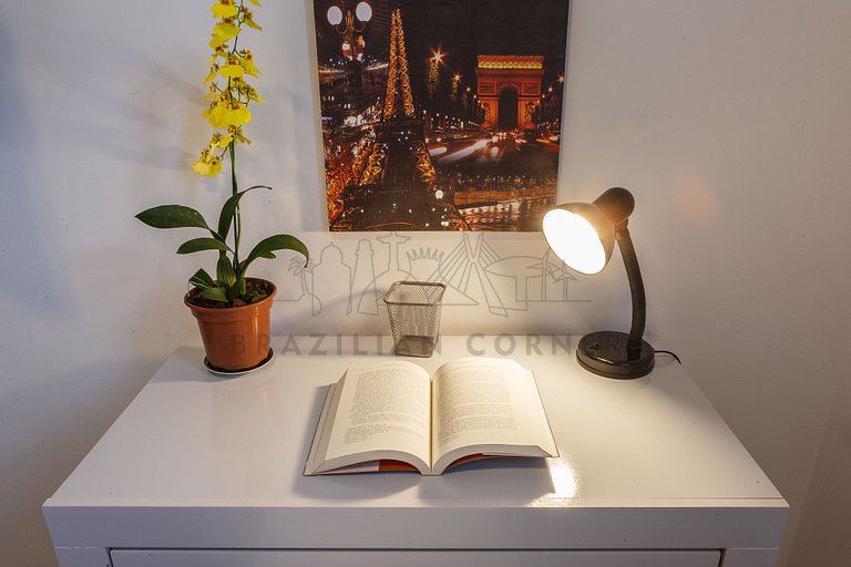 Apartamento com quintal na Praça Pôr do Sol