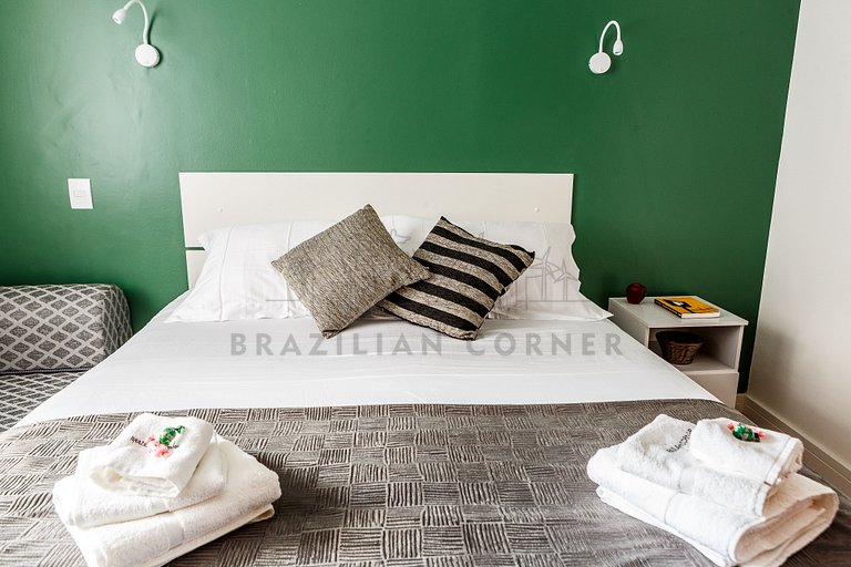 Suite at Sunset Square - Green