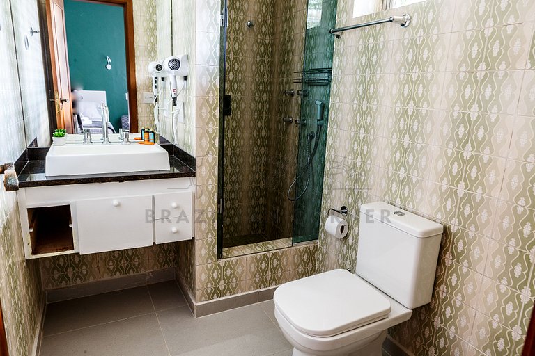 Suite at Sunset Square - Green