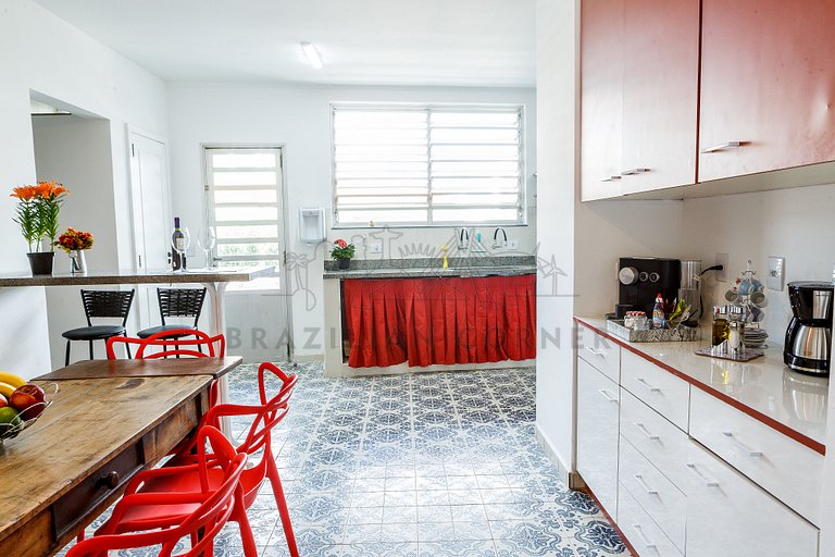 Suite Aconchegante na Praça do Por do Sol (Vermelho)