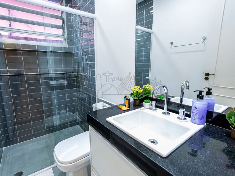 Apartamento com 2 Quartos na Praça Pôr do Sol