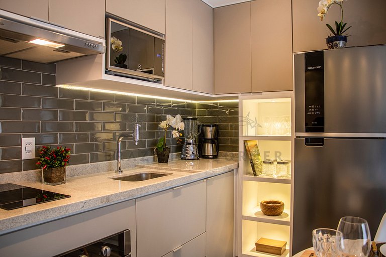 Studio close to Metro, with pool at Bela Vista