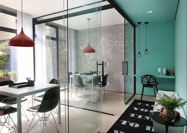 Studio close to Metro, with pool at Bela Vista