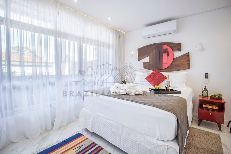 Loft Amplo com AC e Vaga em Alto de Pinheiros
