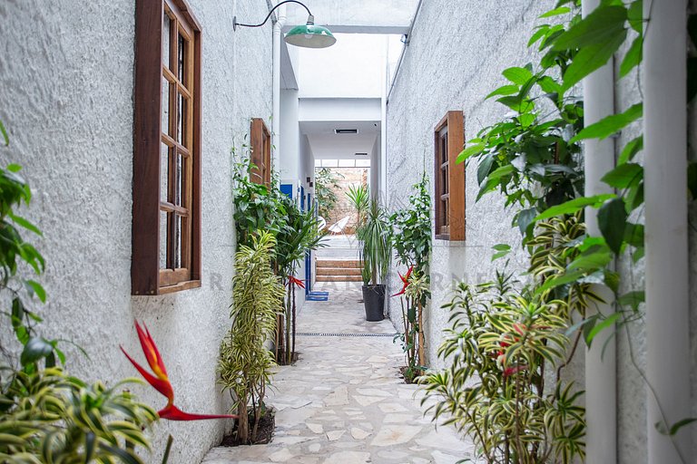 Studio Charmoso estilo Grego ótima localização 23