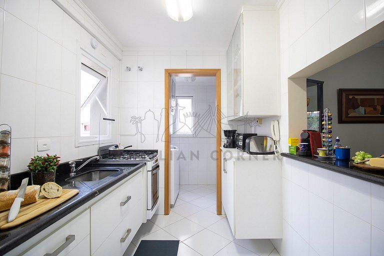 3 Bedrooms | Fireplace | Great Location