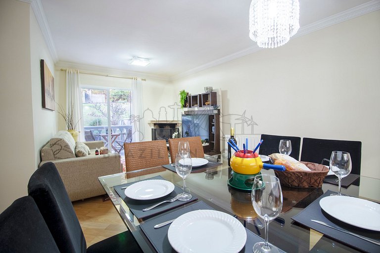 3 Bedrooms | Fireplace | Great Location
