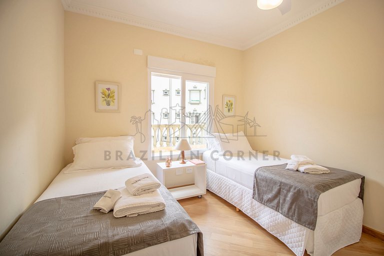 3 Bedrooms | Fireplace | Great Location