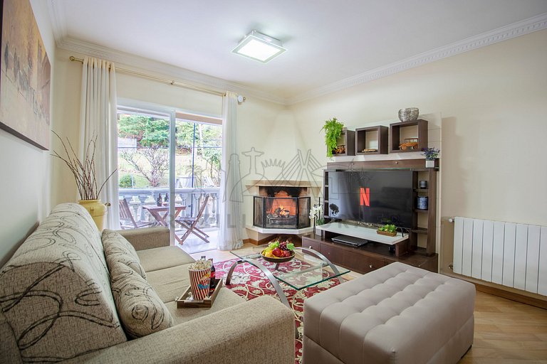 3 Bedrooms | Fireplace | Great Location
