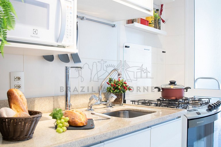 Apartamento em Pinheiros com AC, Piscina, Academia