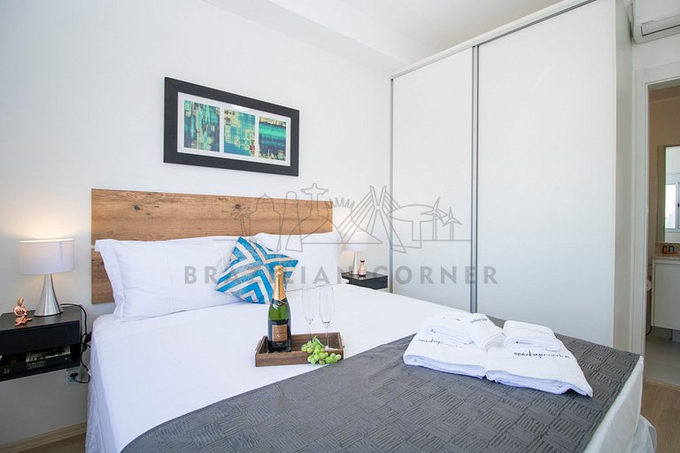 Apartamento em Pinheiros com AC, Piscina, Academia
