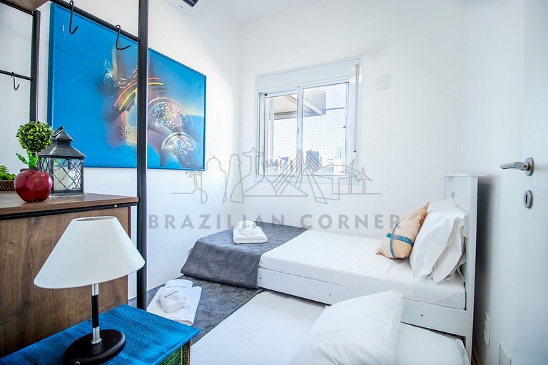 Apartamento em Pinheiros com AC, Piscina, Academia