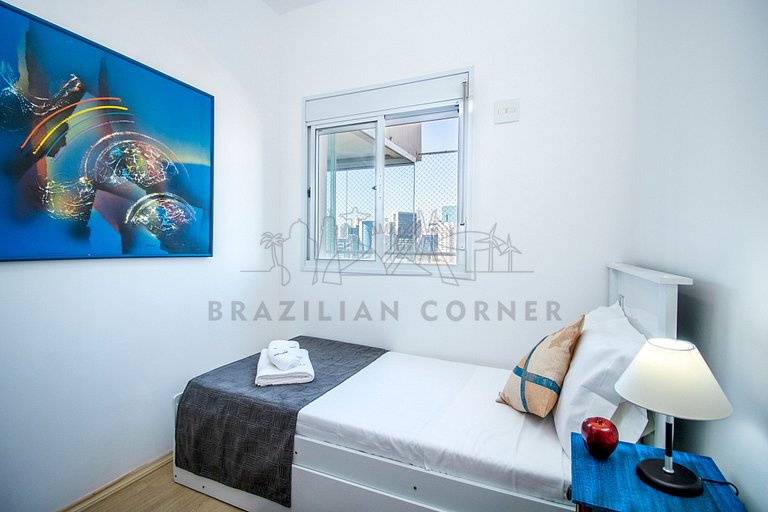 Apartamento em Pinheiros com AC, Piscina, Academia