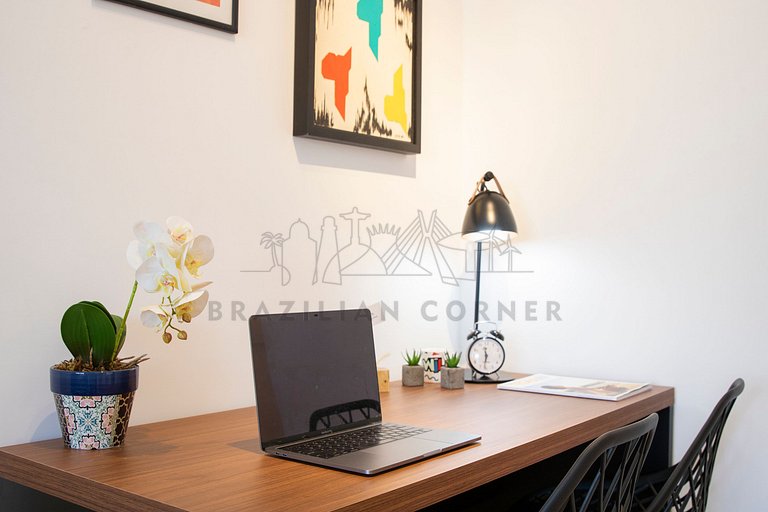 Apartamento em Pinheiros com AC, Piscina, Academia