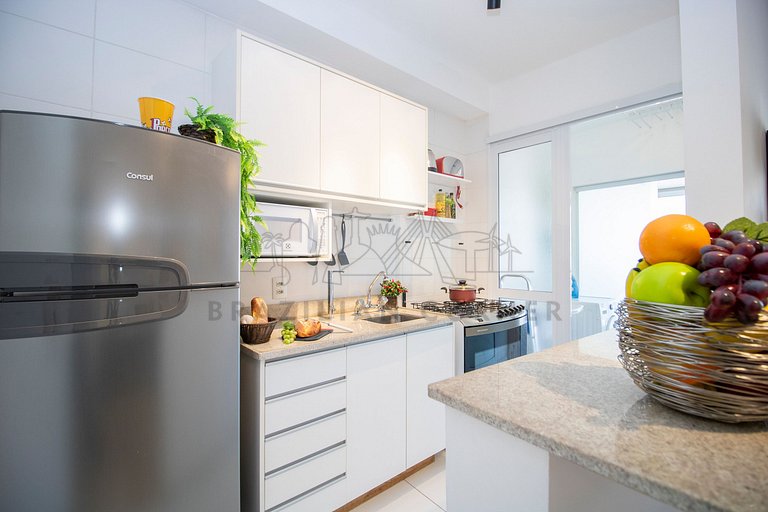 Apartamento em Pinheiros com AC, Piscina, Academia