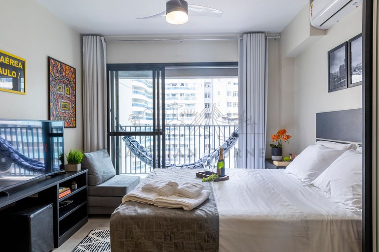 Modern Studio with AC, Pool, Internet and Sauna