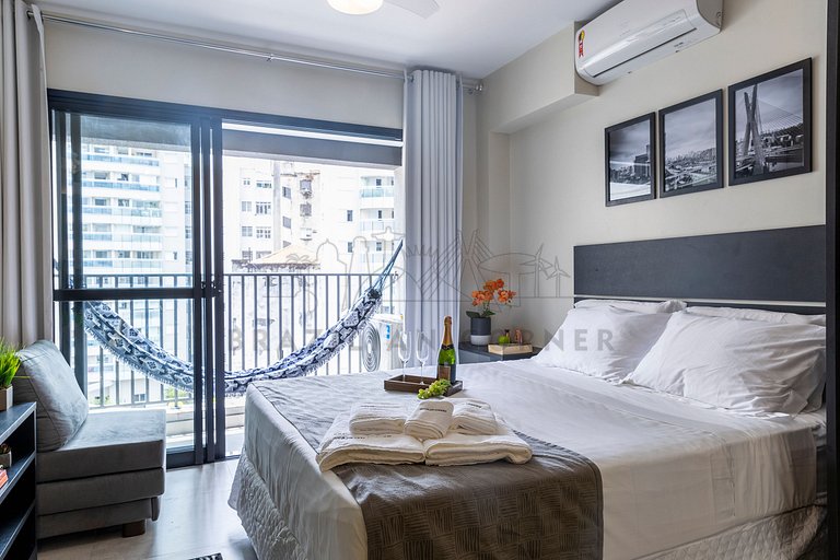 Estúdio Moderno com AC, Piscina, Internet e Vaga