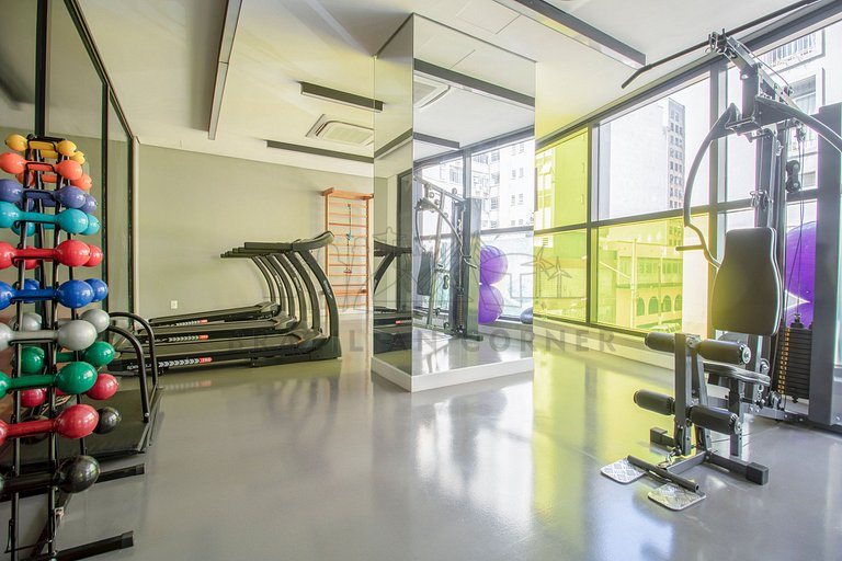 Piscina ,moderno com AC, e Vaga | Brazilian Corner