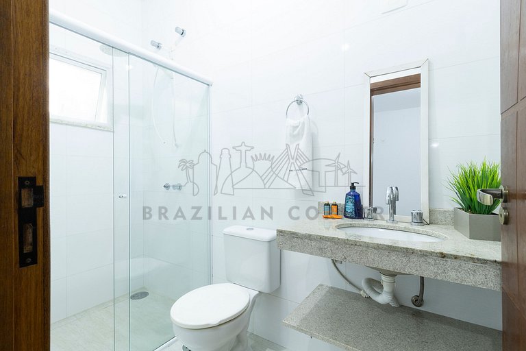 Chácara 8 suítes Piscina Churrasqueira 40min de SP
