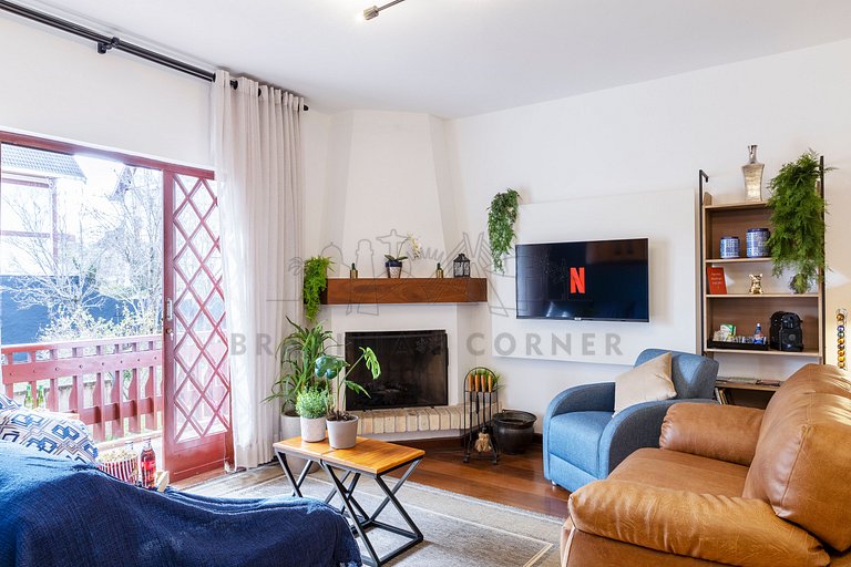 Apartamento com 3 Quartos no Capivari com Lareira