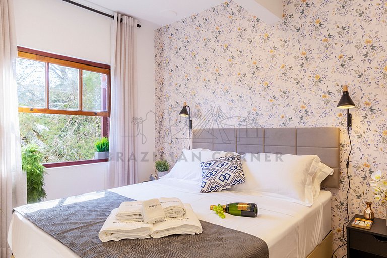 Apartamento com 3 Quartos no Capivari com Lareira