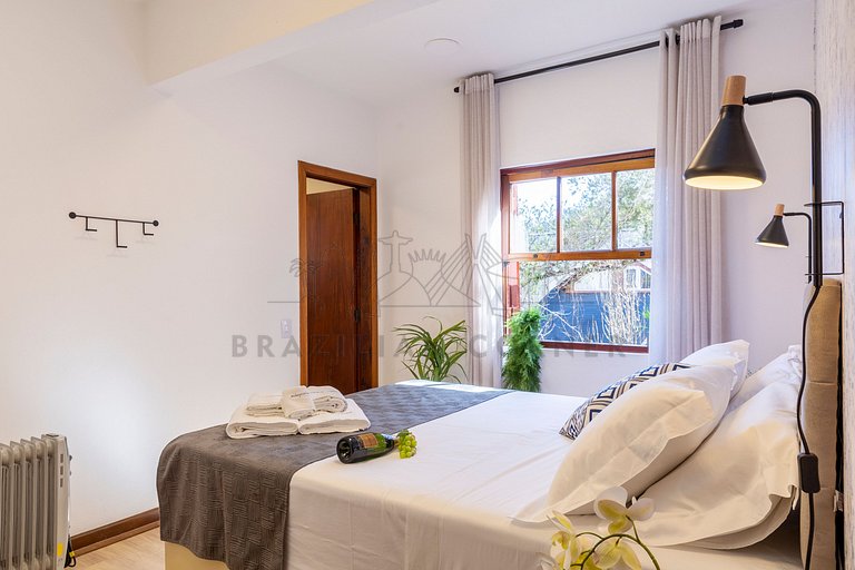 Apartamento com 3 Quartos no Capivari com Lareira