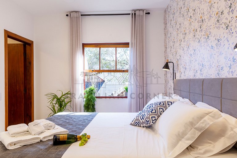 Apartamento com 3 Quartos no Capivari com Lareira