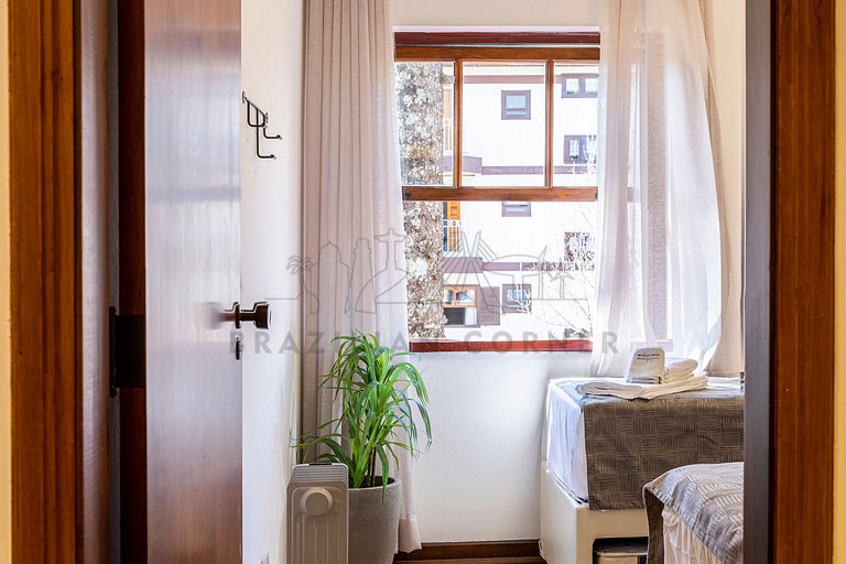 Apartamento com 3 Quartos no Capivari com Lareira