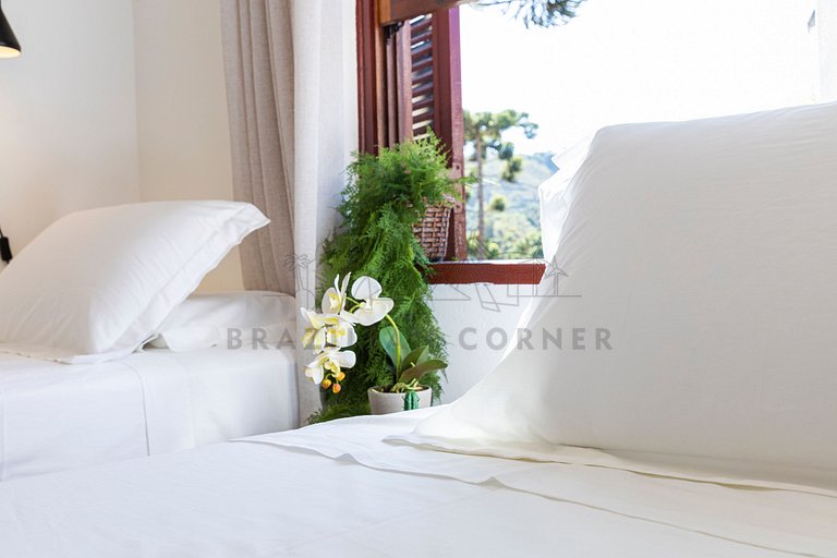 Apartamento com 3 Quartos no Capivari com Lareira