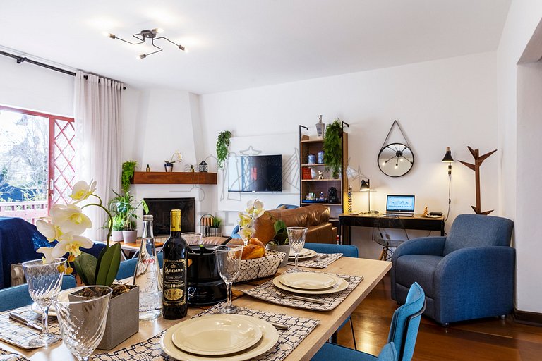 Apartamento com 3 Quartos no Capivari com Lareira