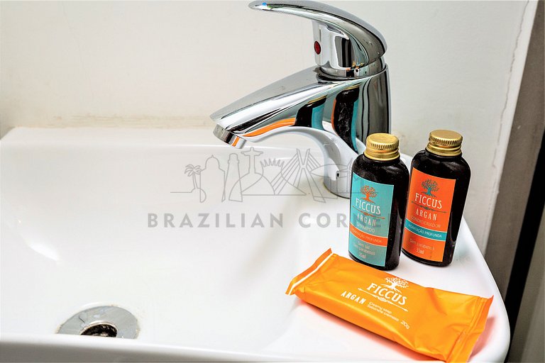 Charming studio in Pinheiros with Gym, Pool ans AC