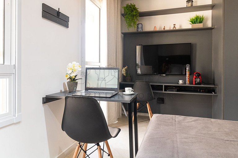 Modern Studio in Pinheiros with AC and Rooftop