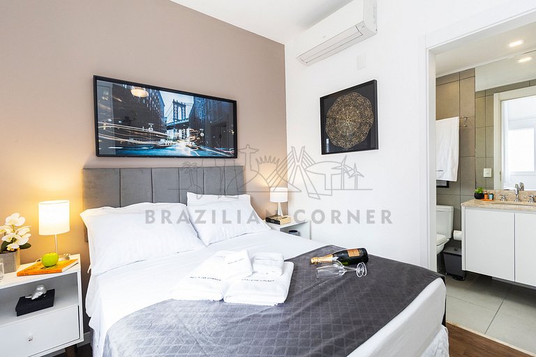 Three Bedrooms in Pinheiros with Pool and Gym
