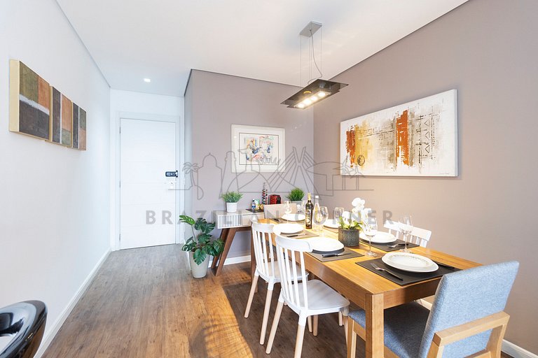 Three Bedrooms in Pinheiros with Pool and Gym