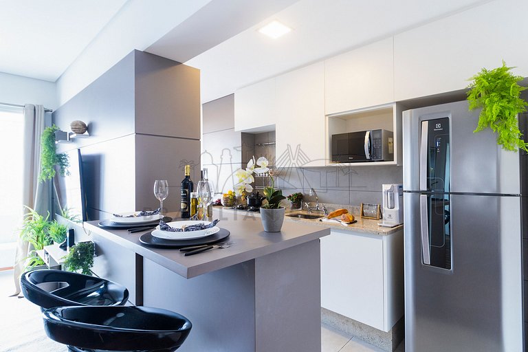 Three Bedrooms in Pinheiros with Pool and Gym