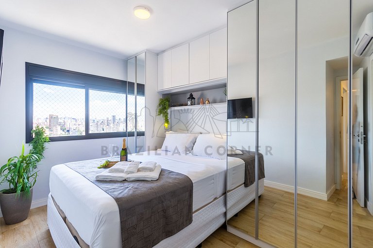 Beach-style pool, AC, parking | Brazilian Corner