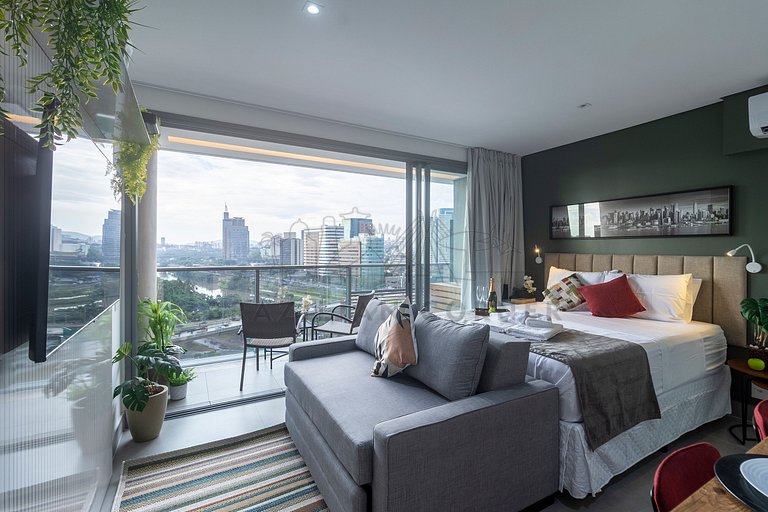 Incredible View | Pool | Gym | AC | Jockey Club