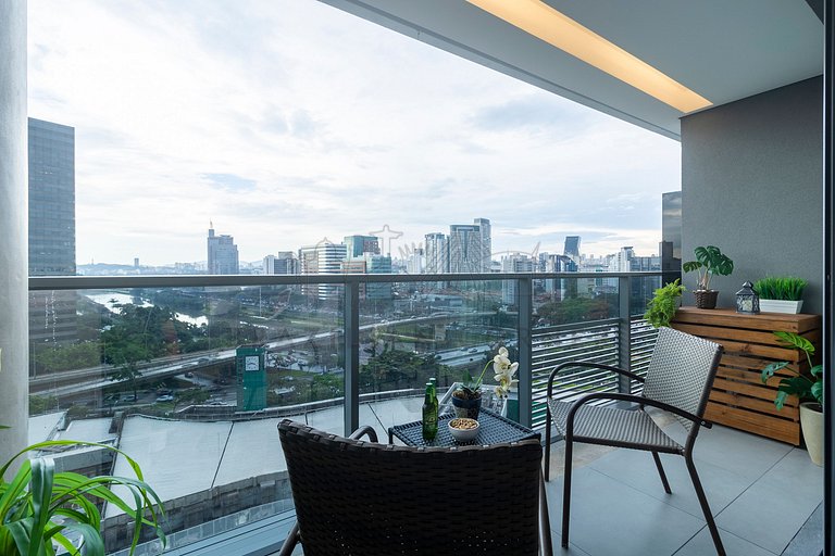 Incredible View | Pool | Gym | AC | Jockey Club