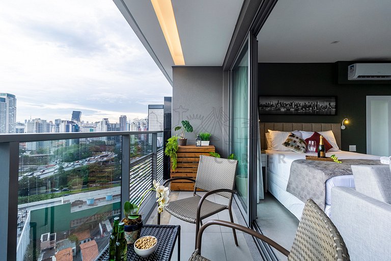 Incredible View | Pool | Gym | AC | Jockey Club