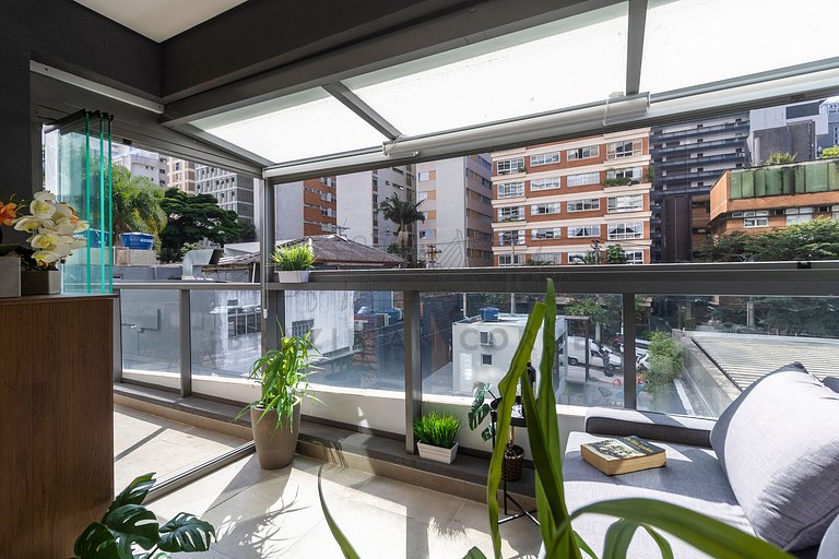 Studio in Pinheiros with pool, AC and cool balcony