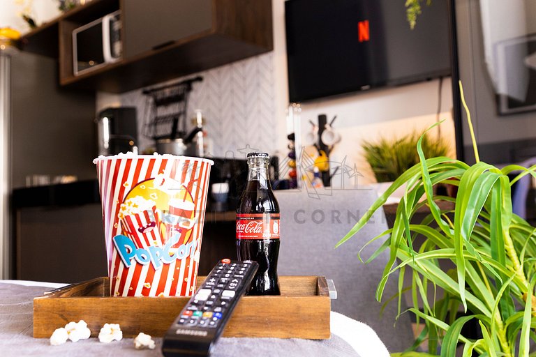 Modern studio in Pinheiros with AC, Pool and Gym