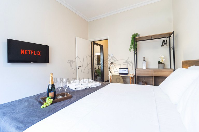 3 Bedrooms 100m from the Beach, AC, 24/7 Doorman