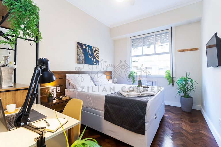 3 Bedrooms 100m from the Beach, AC, 24/7 Doorman