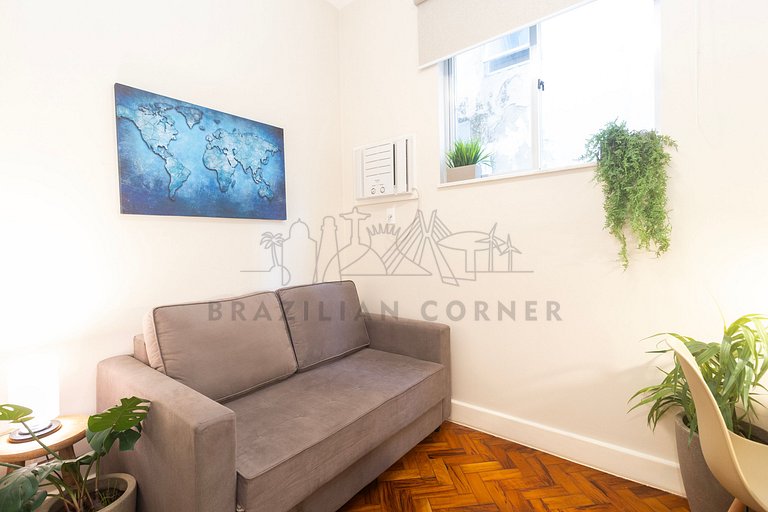 3 Bedrooms 100m from the Beach, AC, 24/7 Doorman