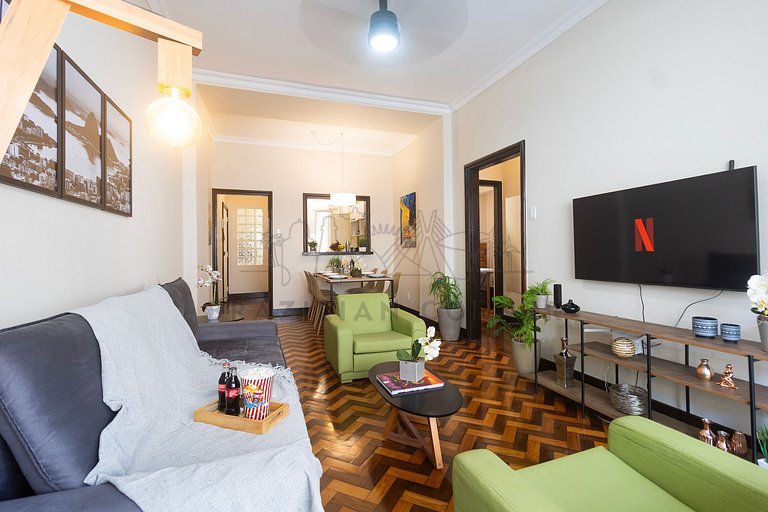 3 Bedrooms 100m from the Beach, AC, 24/7 Doorman