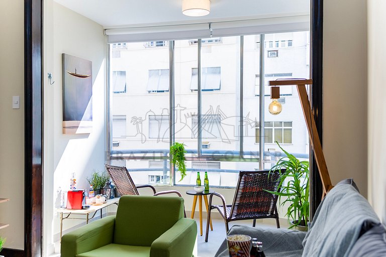 3 Bedrooms 100m from the Beach, AC, 24/7 Doorman
