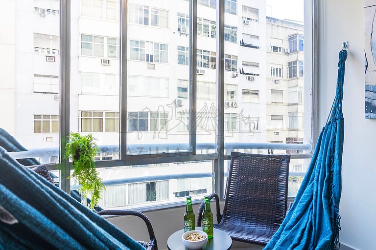 3 Bedrooms 100m from the Beach, AC, 24/7 Doorman